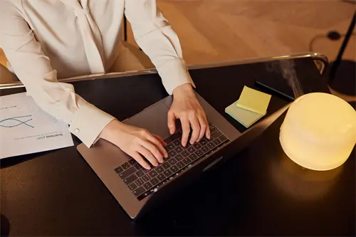 情侣旅游怎么住房app